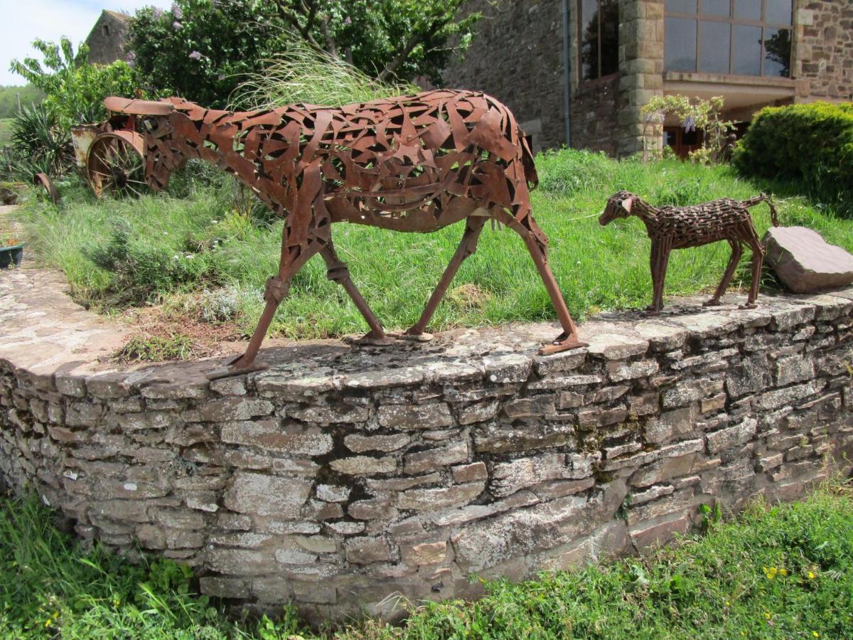 Grand Gite A La Ferme Les Costes-Gozon المظهر الخارجي الصورة